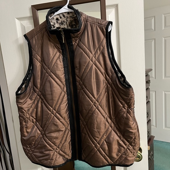 Reversible vest fleece animal print and bronze quilt size 1X - Picture 5 of 5